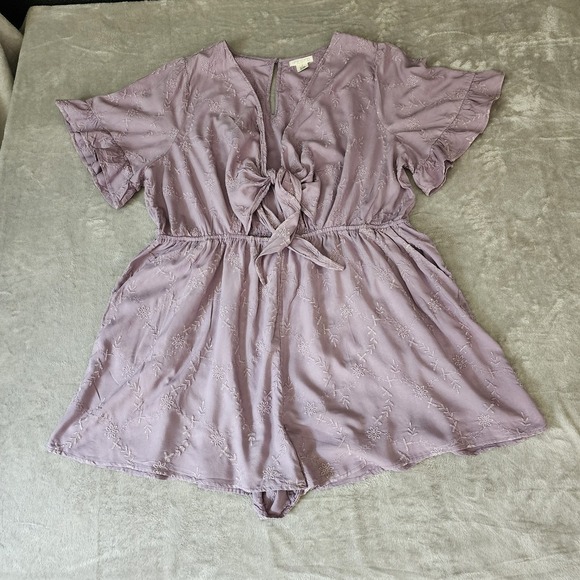 Festi Plus Size 2X Purple Short Sleeve Tie Front Romper w/ Embroidery - Picture 2 of 8